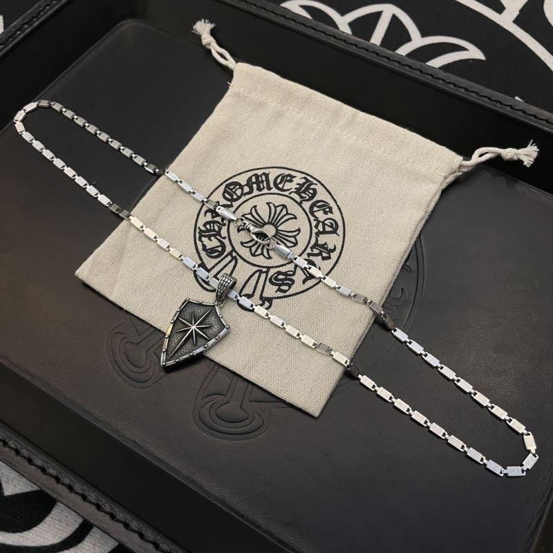 Ch*0me He**ts necklaces